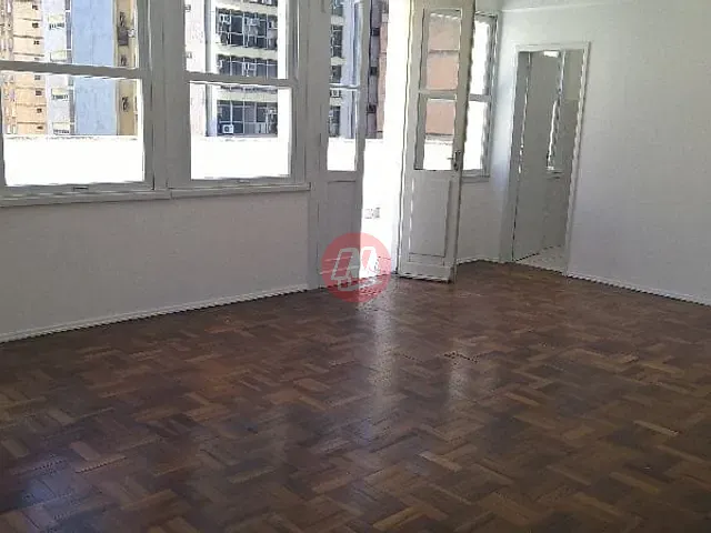 Loja para alugar, no bairro Centro em Porto Alegre