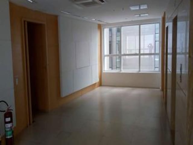 Loja com 434m², para alugar, no bairro Vila Olímpia em São Paulo
