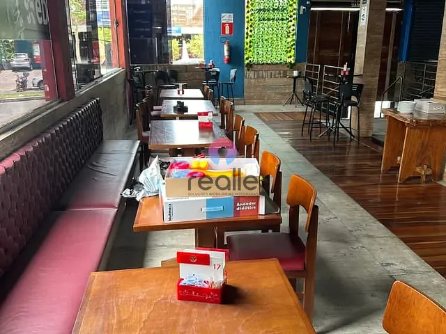Loja com 499m², à venda, no bairro Alípio de Melo em Belo Horizonte