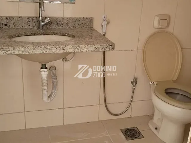 Loja com 46m², para alugar, no bairro São Benedito em Uberaba