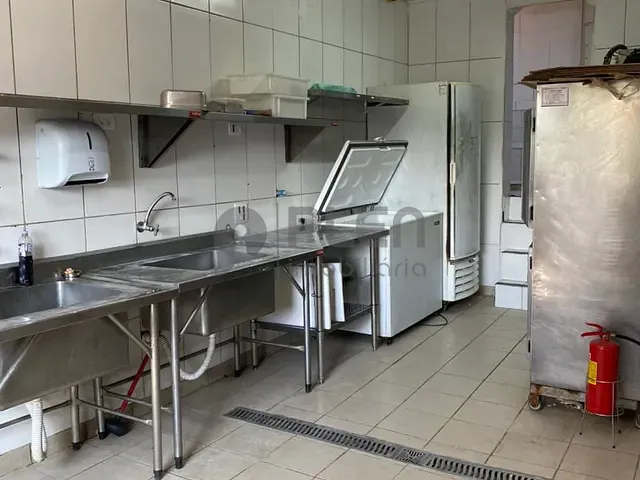 Loja para alugar, no bairro Água Fria em São Paulo