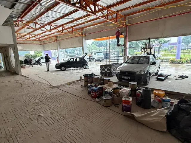 Loja com 1800m², para alugar, no bairro Vila Carvalho em Sorocaba