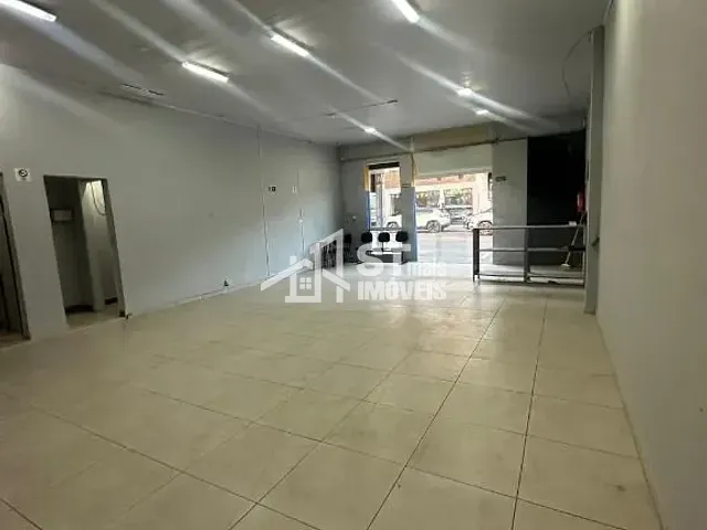 Loja com 200m², para alugar, no bairro Andradas em Andradas