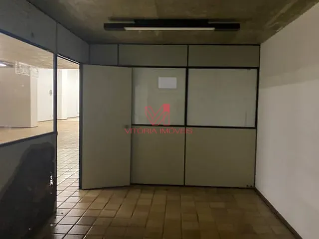 Loja com 544m², para alugar, no bairro PRAIA DO CANTO em Vitoria