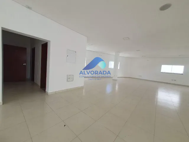 Loja com 585m², para alugar, no bairro Urbanova em São José dos Campos
