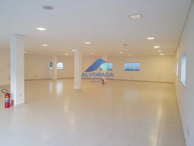 Loja com 585m², para alugar, no bairro Urbanova em São José dos Campos