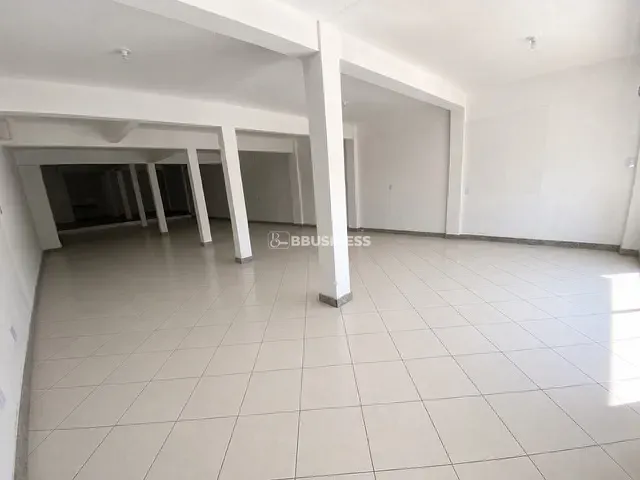 Loja para alugar, no bairro Goitacazes em Campos dos Goytacazes