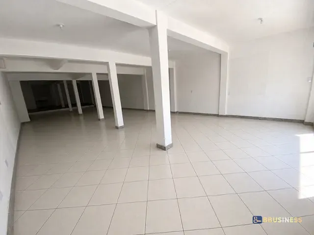 Loja para alugar, no bairro Goitacazes em Campos dos Goytacazes