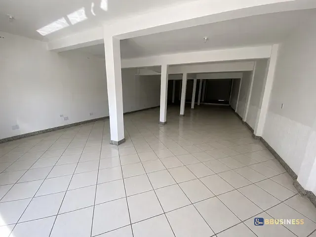 Loja para alugar, no bairro Goitacazes em Campos dos Goytacazes