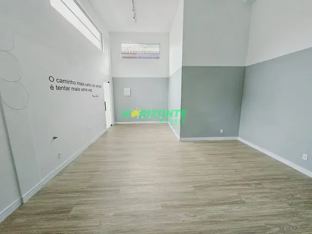 Loja com 250m², para alugar, no bairro Urbanova em São José dos Campos