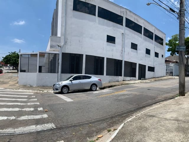 Foto do Loja - Salão, 780 m² - venda por R$ 1.300.000,00 ou aluguel por R$ 12.000,00/mês - Jardim São Judas Tadeu - São José dos Campos/SP | INDEPENDENCE NEGOCIOS IMOBILIARIOS LTDA