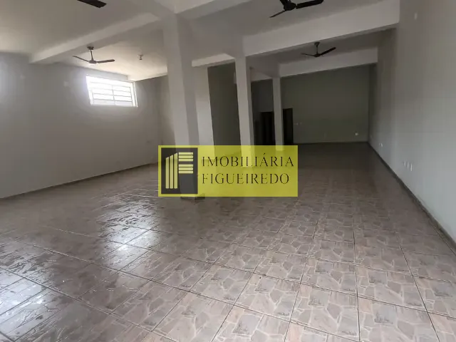 Loja com 100m², para alugar, no bairro Jardim São Marco em São José do Rio Preto