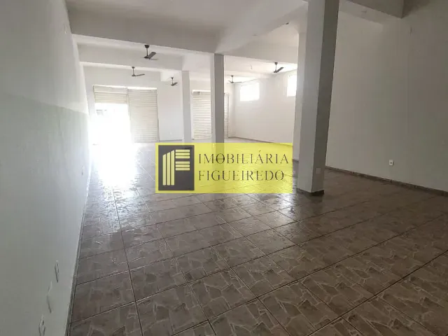 Loja com 100m², para alugar, no bairro Jardim São Marco em São José do Rio Preto