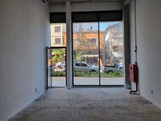 Loja com 103m², à venda ou para alugar, no bairro Pinheiros em São Paulo