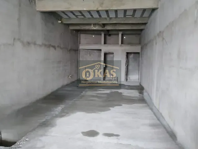 Loja com 100m², para alugar, no bairro Vila Adelino em Suzano