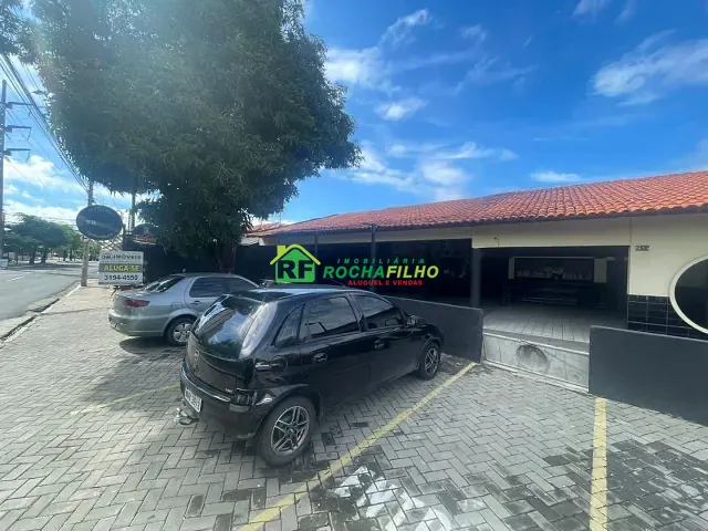 Loja com 625m², para alugar, no bairro Fátima em Teresina