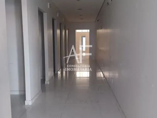 Loja com 420m², para alugar, no bairro Jardim das Nações em Taubaté