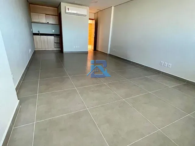 Sala à venda ou para alugar, no bairro Vila Brasileira em Itatiba