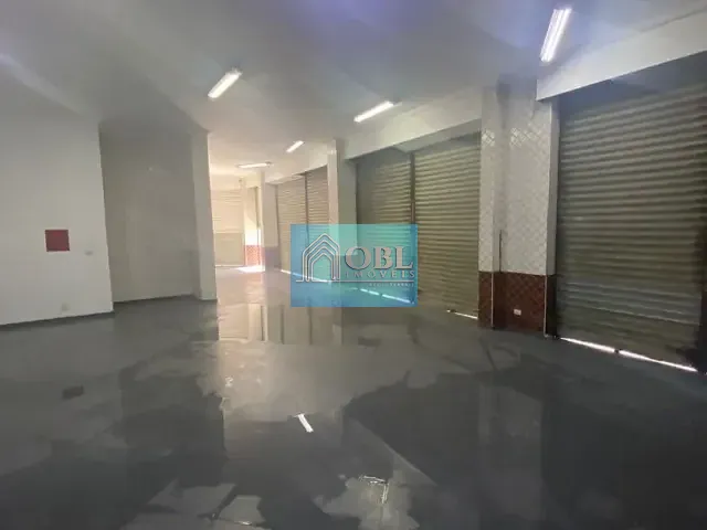 Loja com 171m², para alugar, no bairro Parque Santa Cecília em São Paulo