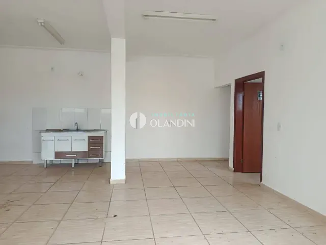 Loja com 248m², para alugar, no bairro Lolli em Artur Nogueira
