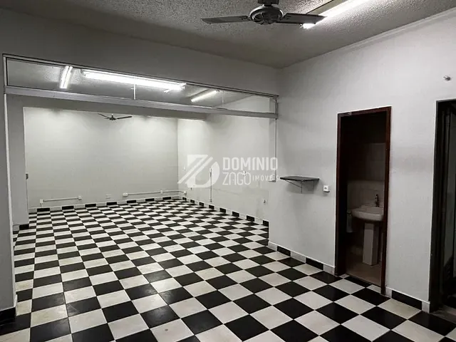 Loja para alugar, no bairro Centro em Uberaba