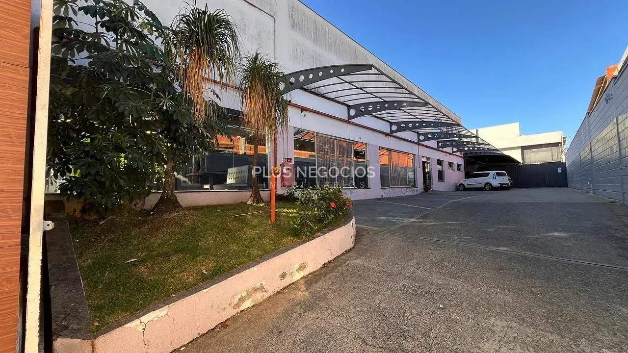 Loja-Salão, 900 m² - Foto 1
