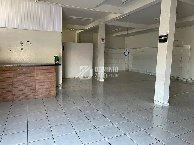 Loja com 250m², para alugar, no bairro Leblon em Uberaba
