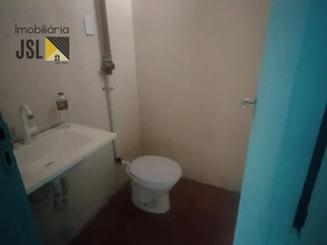 Loja com 100m², para alugar, no bairro Vila Santos em Caçapava