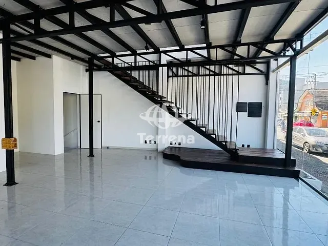 Loja com 350m², para alugar, no bairro Velha Central em Blumenau