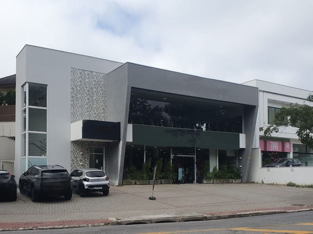 Loja com 582m², para alugar, no bairro Urbanova em São José dos Campos