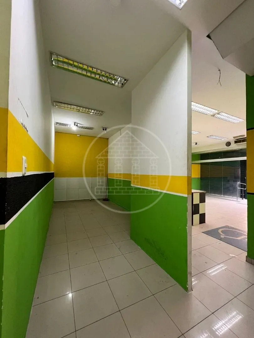 Loja-Salão, 300 m² - Foto 2