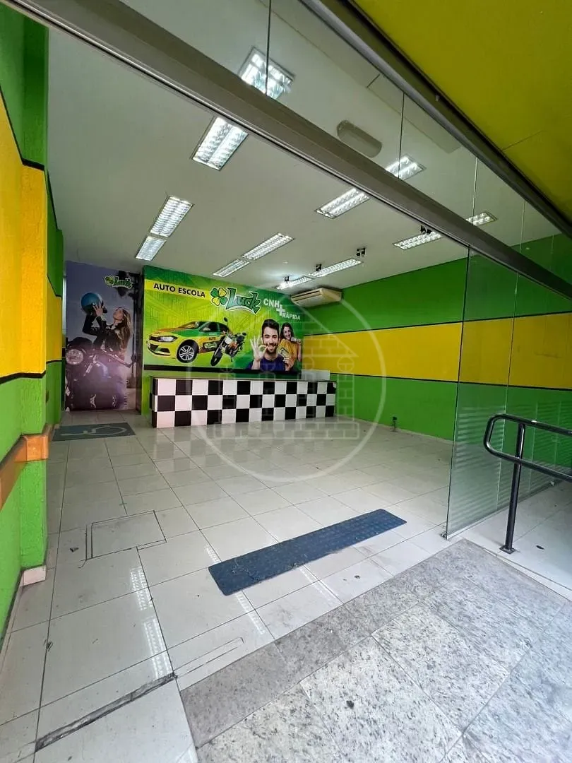 Loja-Salão, 300 m² - Foto 1