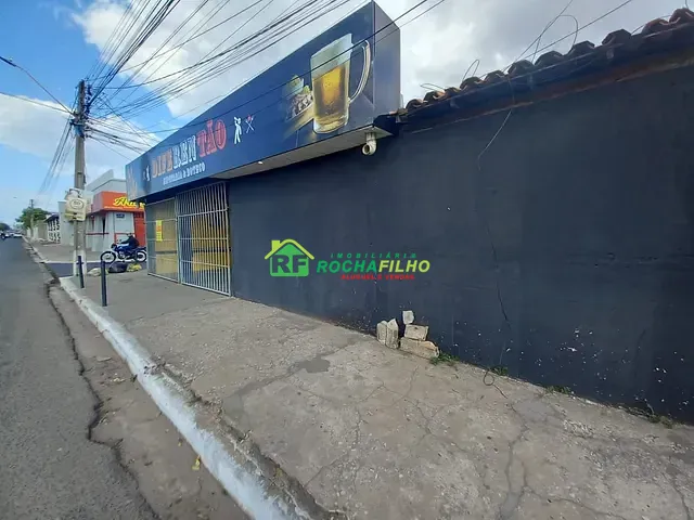 Loja com 300m² 1 quarto e 1 banheiro, para alugar, no bairro Renascença em Teresina