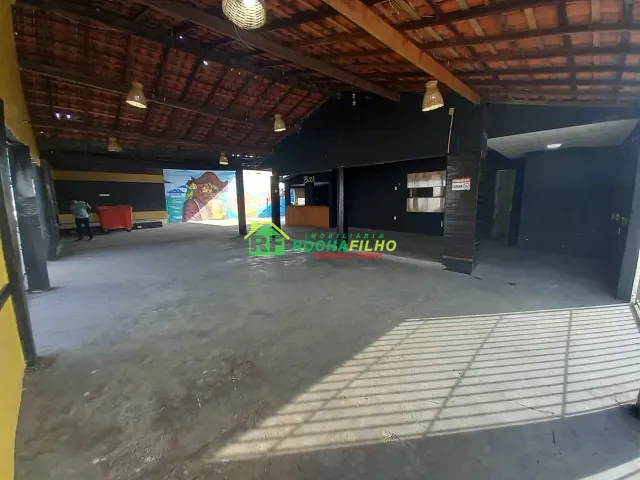 Loja com 300m² 1 quarto e 1 banheiro, para alugar, no bairro Renascença em Teresina