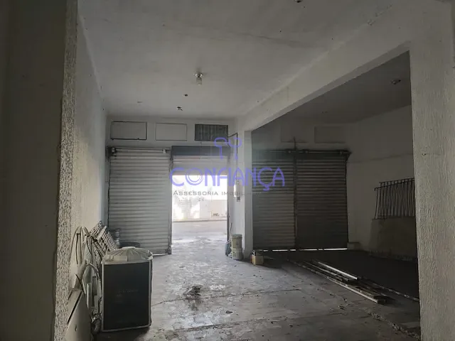 Loja com 30m², para alugar, no bairro Inhoaíba em Rio de Janeiro