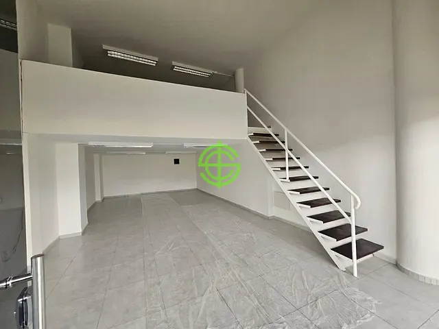 Loja com 63m², à venda, no bairro Benfica em Rio de Janeiro