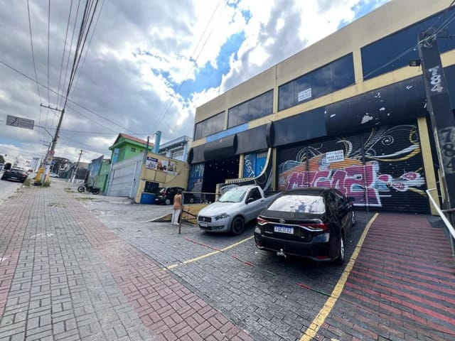 Loja com 850m², para alugar, no bairro Pirituba em São Paulo