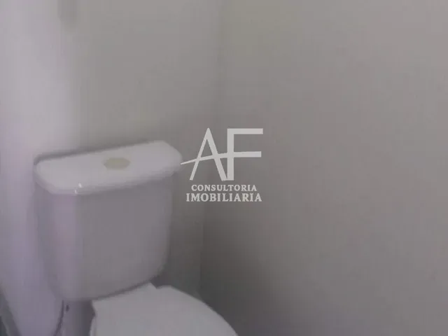 Loja com 22m², para alugar, no bairro Jardim das Nações em Taubaté