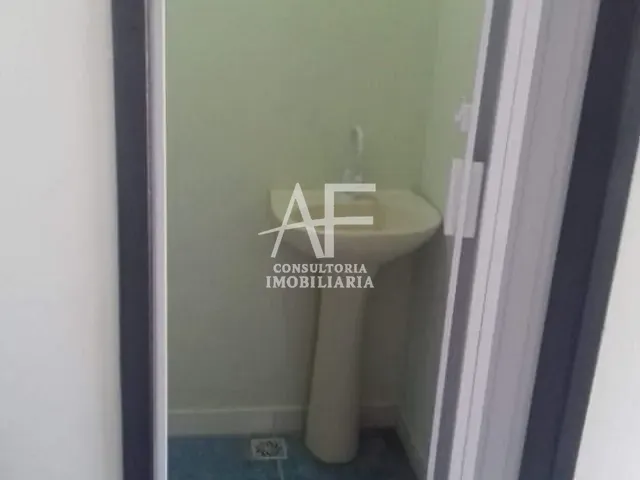 Loja com 22m², para alugar, no bairro Jardim das Nações em Taubaté