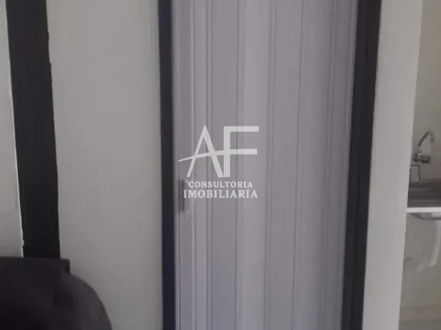 Loja com 22m², para alugar, no bairro Jardim das Nações em Taubaté