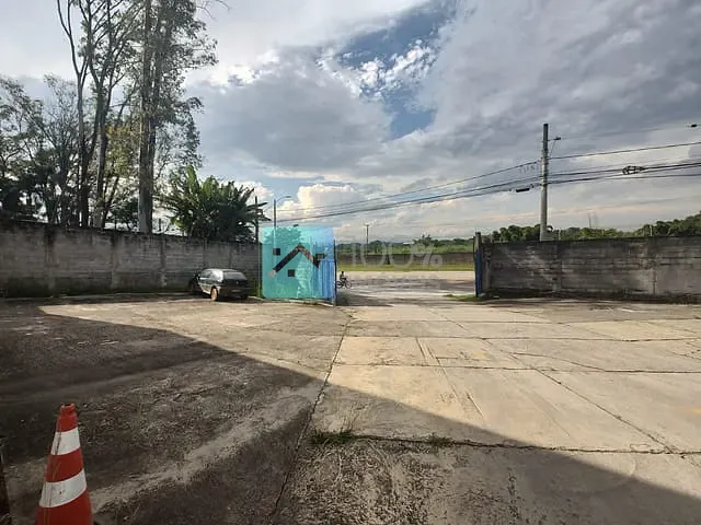 Loja com 6000m², para alugar, no bairro Vila Nair em São José dos Campos