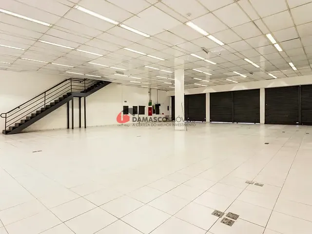 Loja com 979m², para alugar, no bairro Vila Albertina em São Paulo
