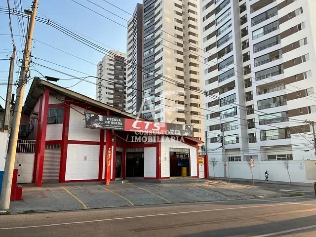 Loja com 1000m², para alugar, no bairro Estiva em Taubaté