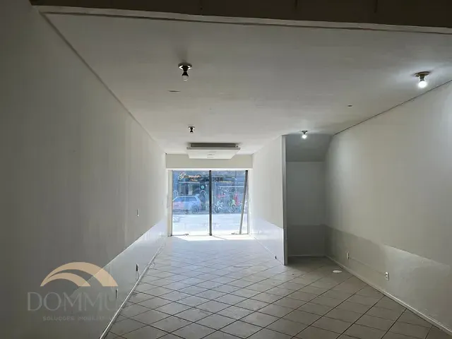 Loja com 342m², para alugar, no bairro Iguaçu em Ipatinga