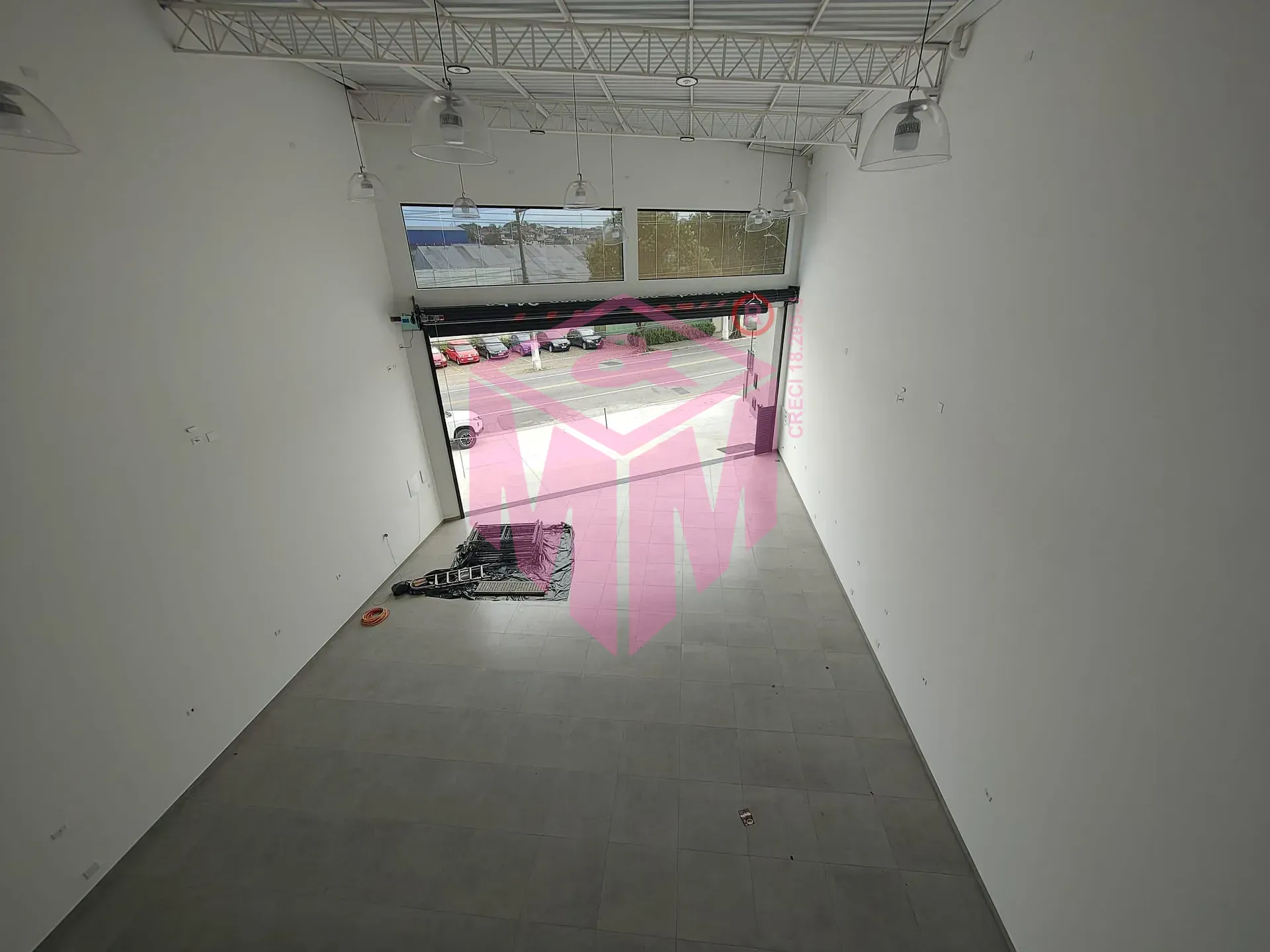 Loja-Salão, 300 m² - Foto 1