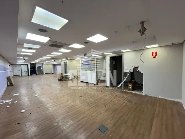 Loja com 480m², para alugar, no bairro Centro em Bauru