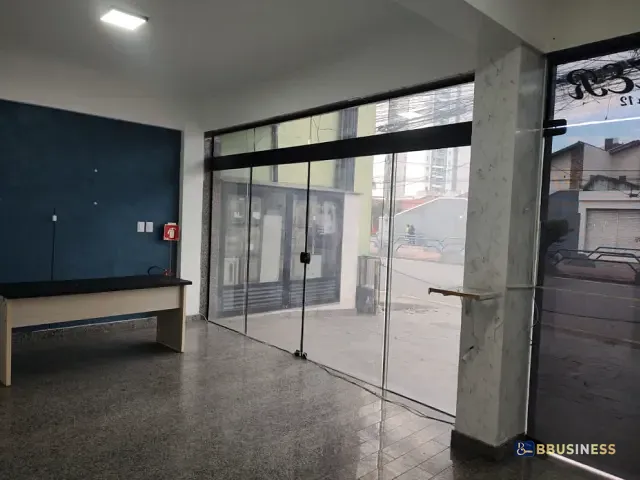 Loja para alugar, no bairro Centro em Campos dos Goytacazes