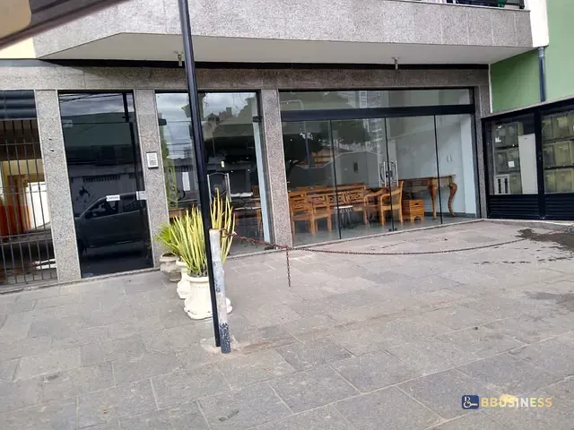 Loja para alugar, no bairro Centro em Campos dos Goytacazes