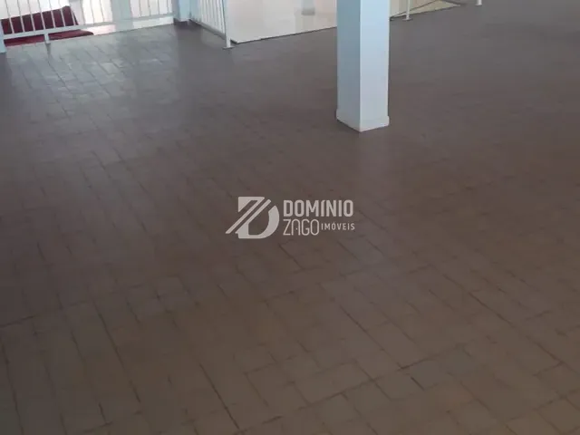 Loja com 480m², para alugar, no bairro Centro em Uberaba