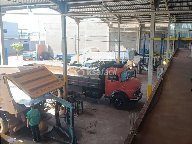 Loja com 1221m², à venda, no bairro Vival dos Ipês em Dourados